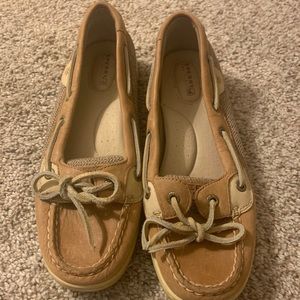 Women’s Sperry boat shoes